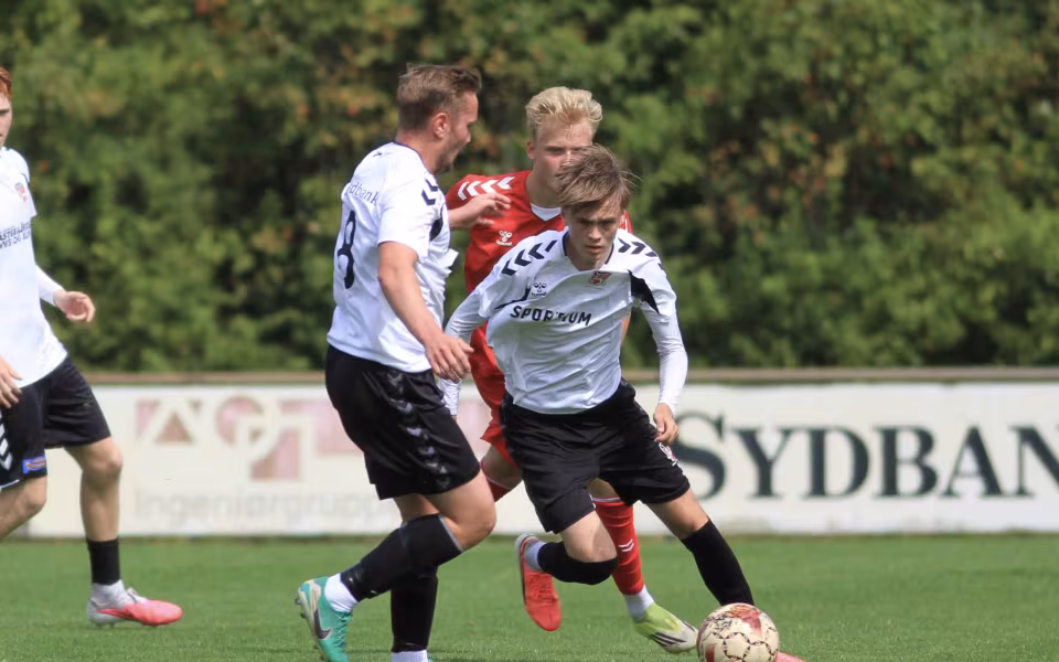 Varde tromlede mod puljetoppen