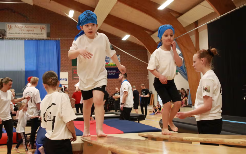 Forårsstemning i Outrup med GUB Gymnastik