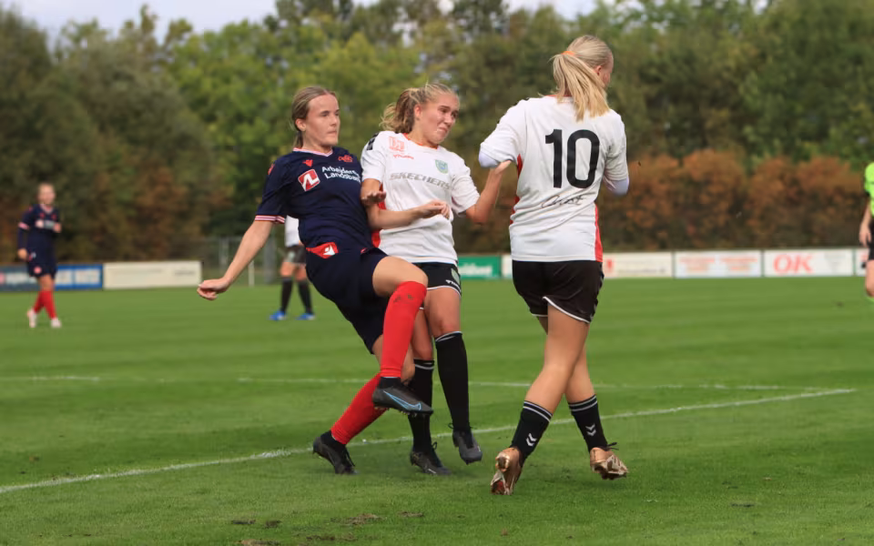 Varde IF vinder over AaB 2-1