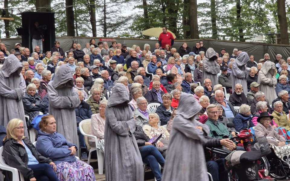 Billeder fra Ølgod Sommerspil 2025 mandag aften.
