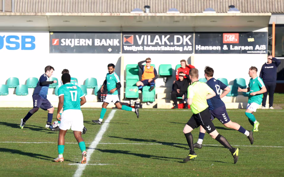 Sejr til HTS serie 4 herre på udebane mod Skjerns anden hold med 2-1 til HTS.