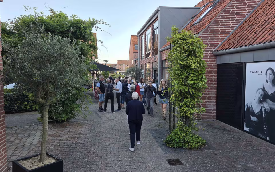 Billeder fra - Et brag af en Late Night fredag aften i Ølgod.