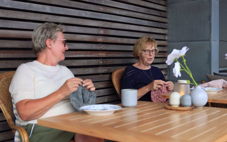 Strikkenørderne samles igen i Henne