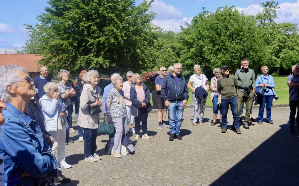 Seniorfest med rundtur og hyldestindslag
