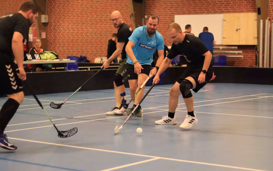 Floorball-sæson skudt i gang
