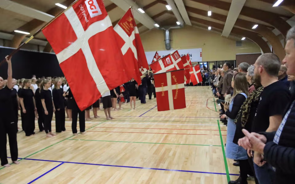 Julegymnastik samler fuldt hus