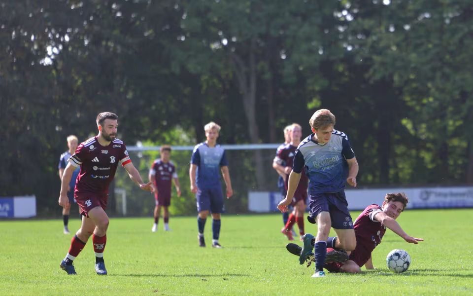 Fodbold HTS serie 3 vinder hjemme 3-0 over Oksbøl.