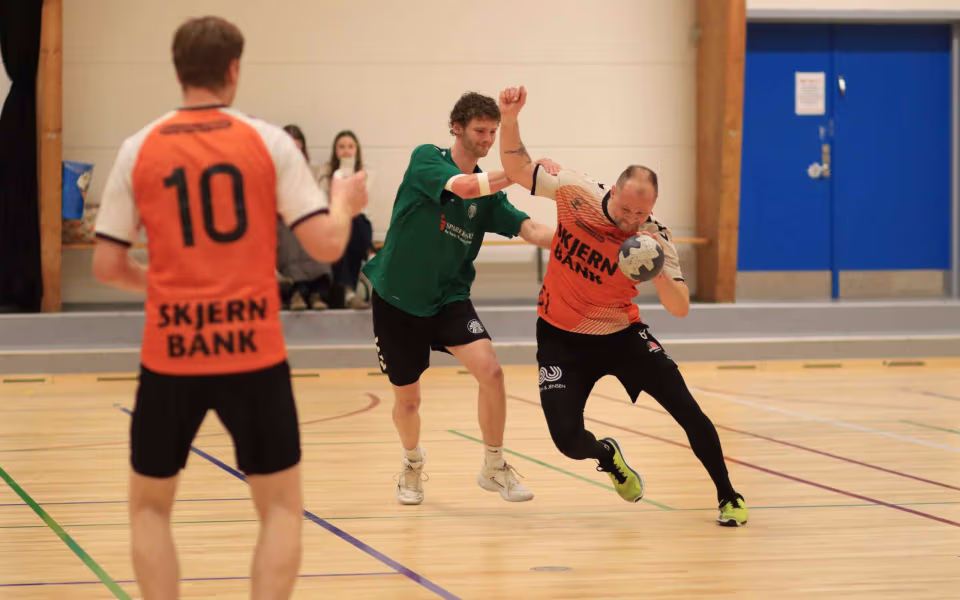 Blåbjerg HK herrer på førstepladsen