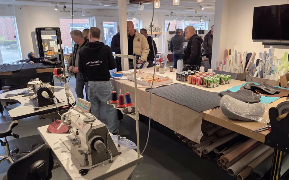 Stor interesse ved åbent hus hos AP Polstring