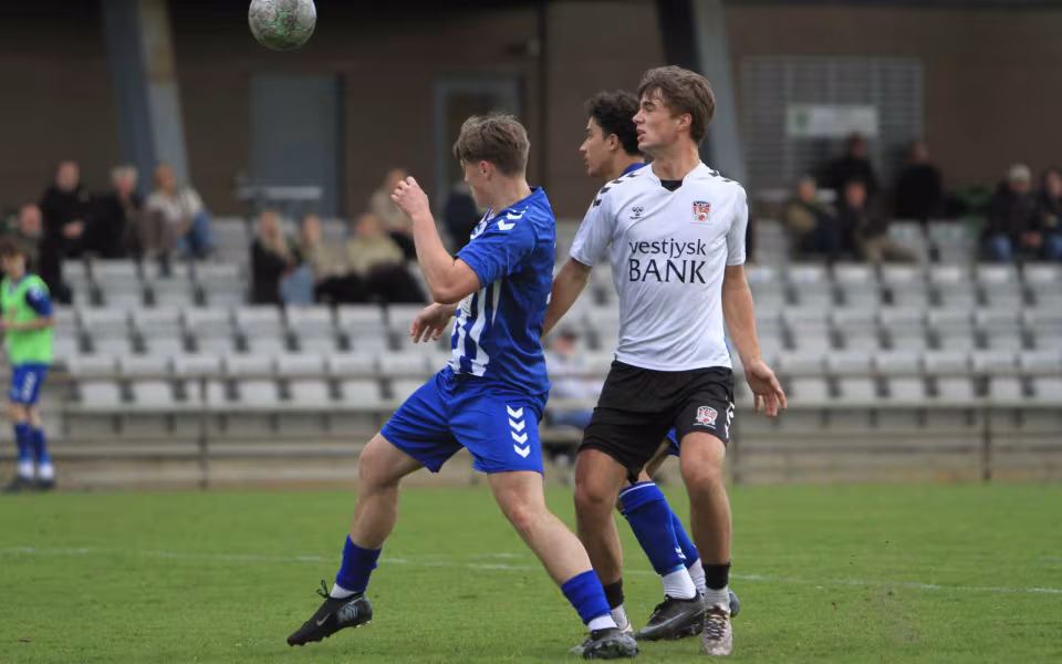U19 vinder dramatisk lokalopgør