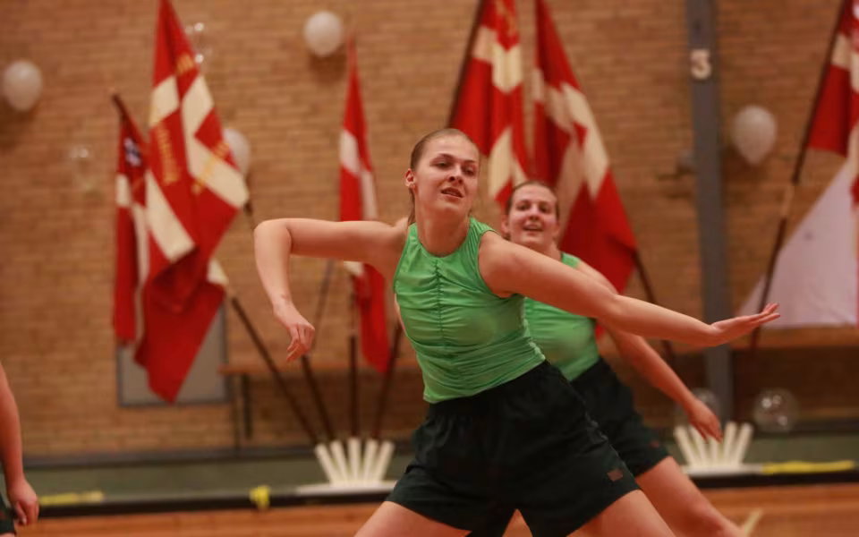 Seniorer fejrer gymnastik og fællesskab