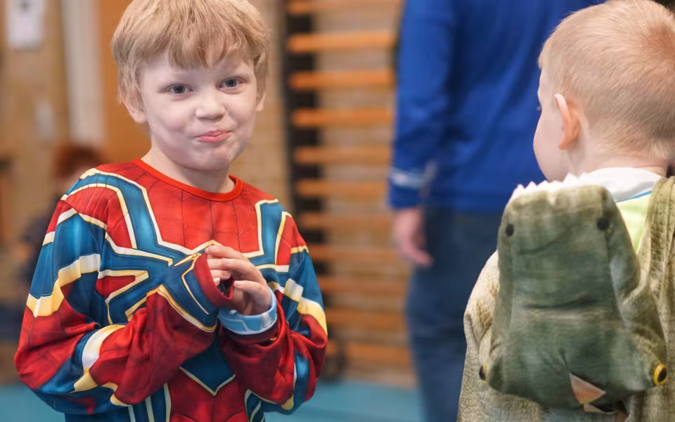 De fineste, farligste og mest kreative kostumer blev fundet frem til fastelavnsfesten på Ansager skole