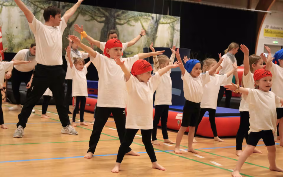 Forårsstemning i Outrup med GUB Gymnastik