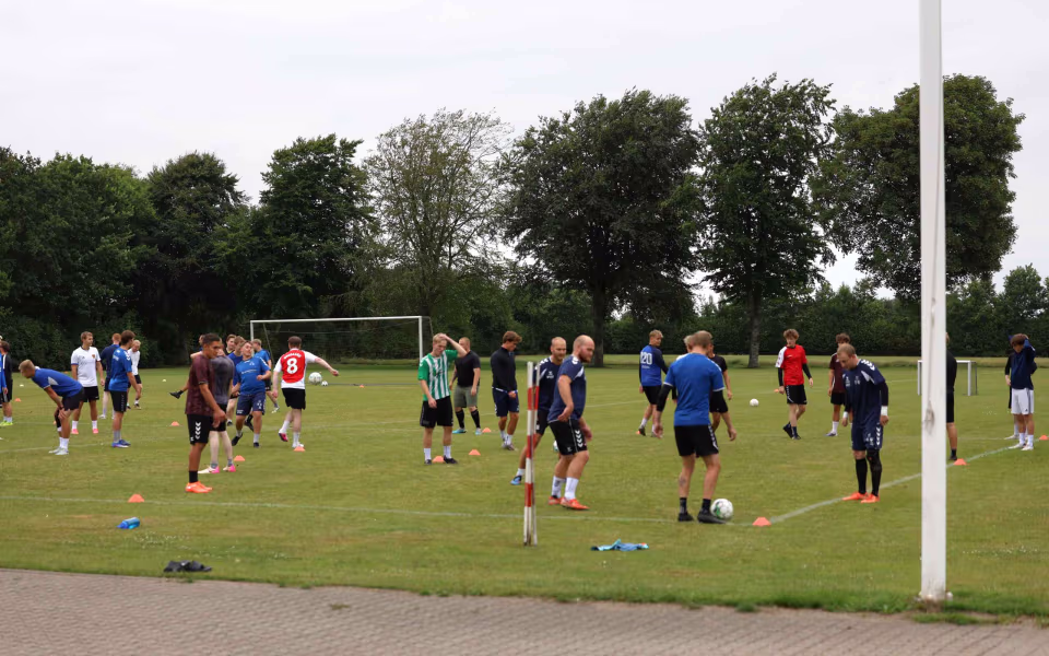 Fodbold - God fremmøde til HTS træning – og en markant stærkere serie 1 pulje vente