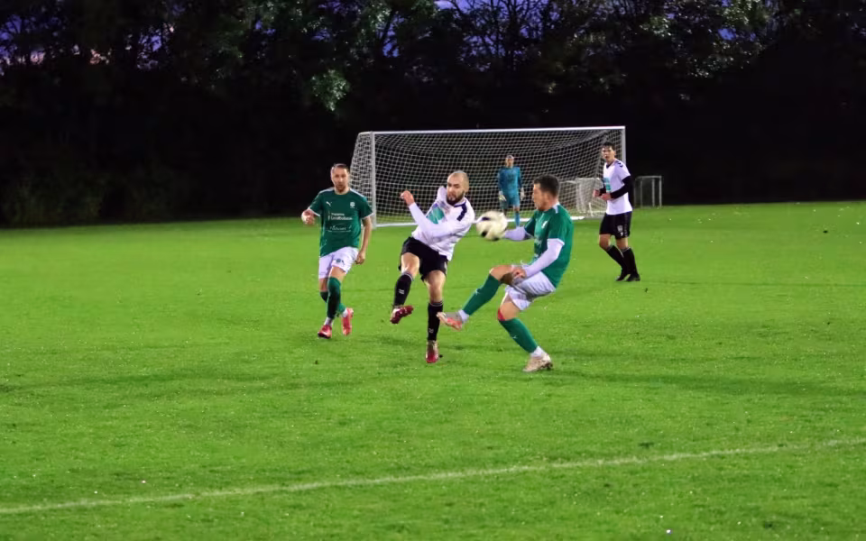 Varde sejrer 3-2 over Skjern