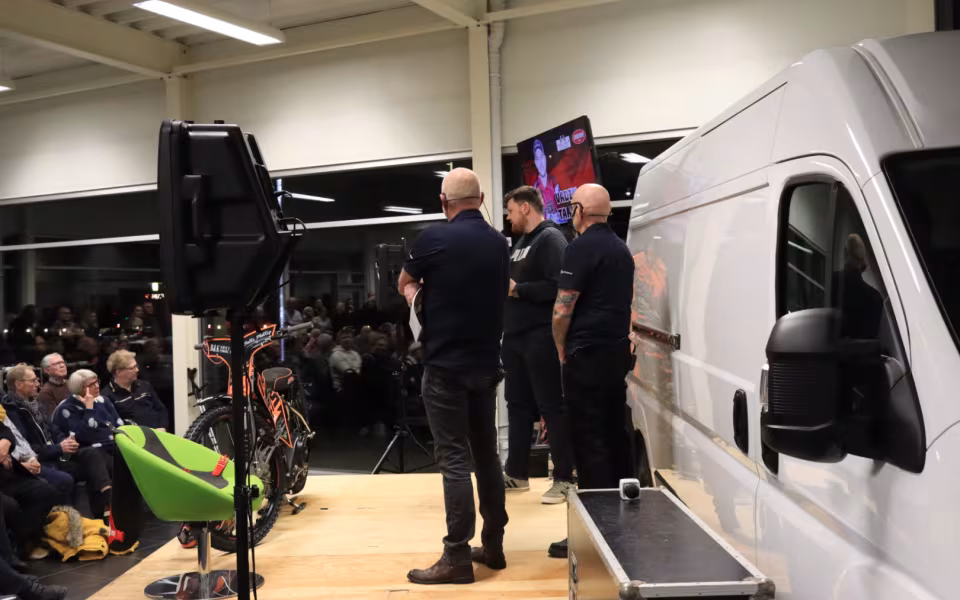 Speedwayfans samledes til sæsonstartaften