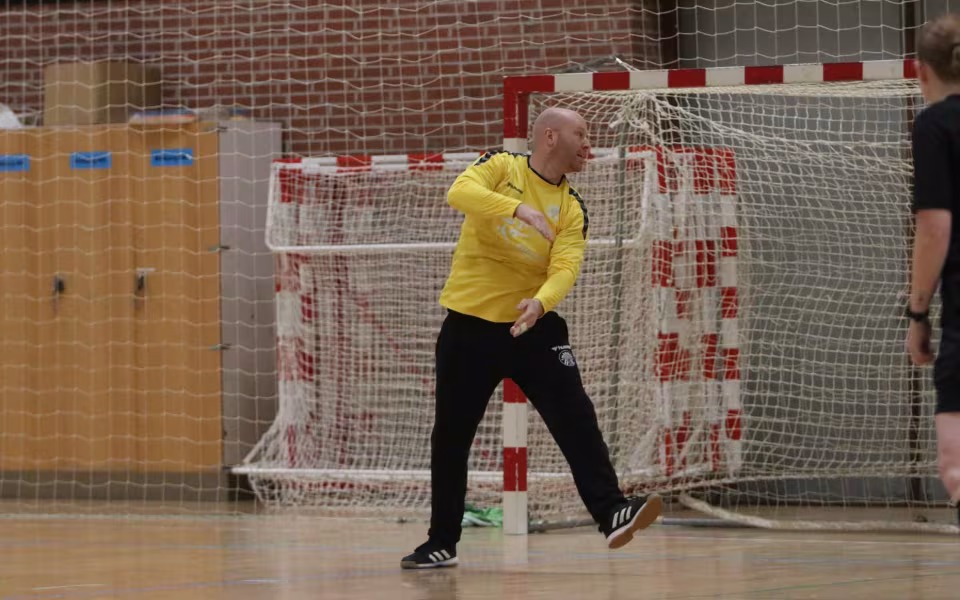 Blåbjerg HK Serie 2  triumferer i topkamp
