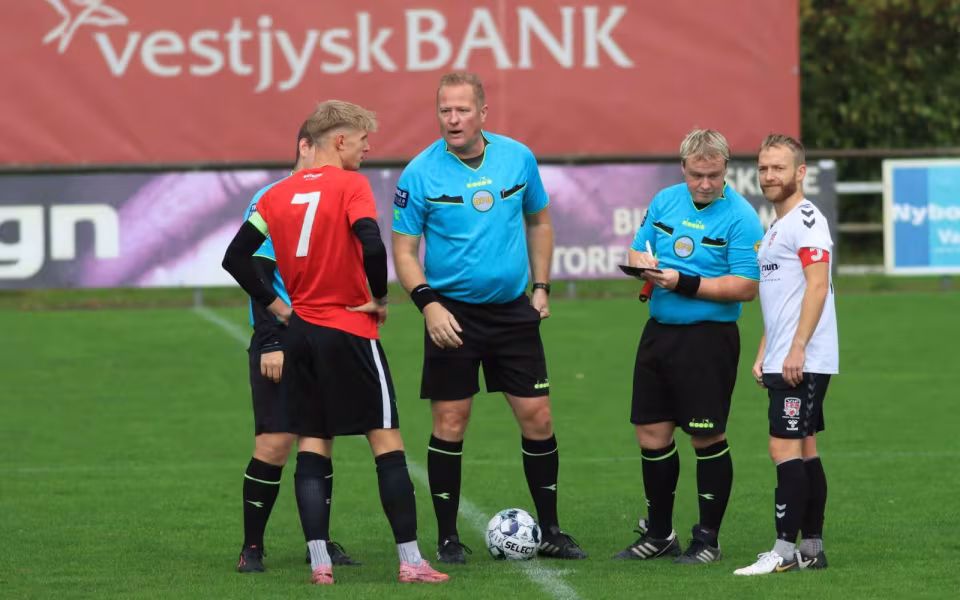 Varde redder point i overtiden