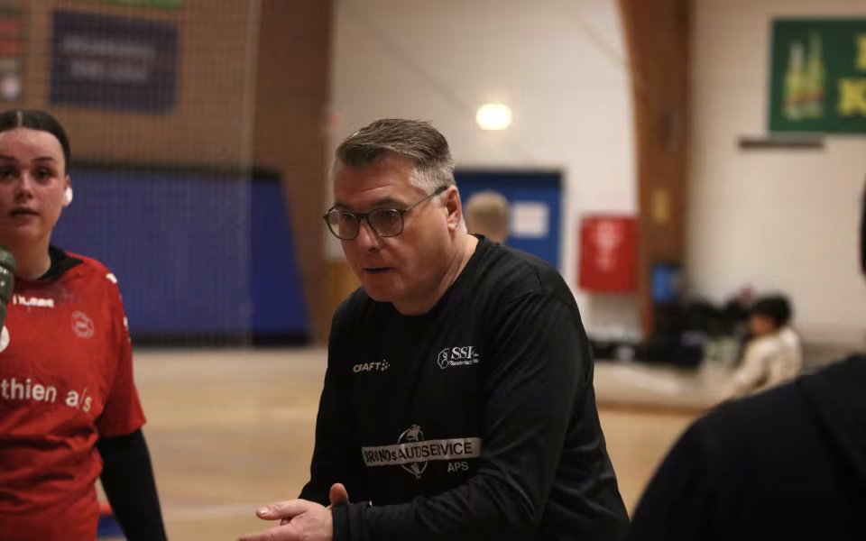 Blåbjerg HK Serie 2 damer triumferer med sejr