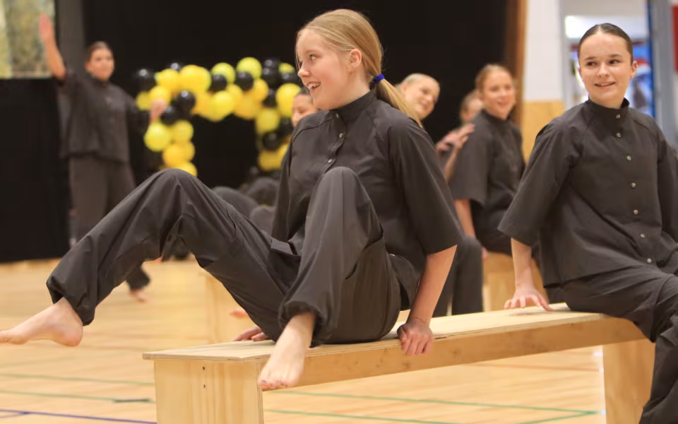 Forårsopvisning styrker integration i Outrup