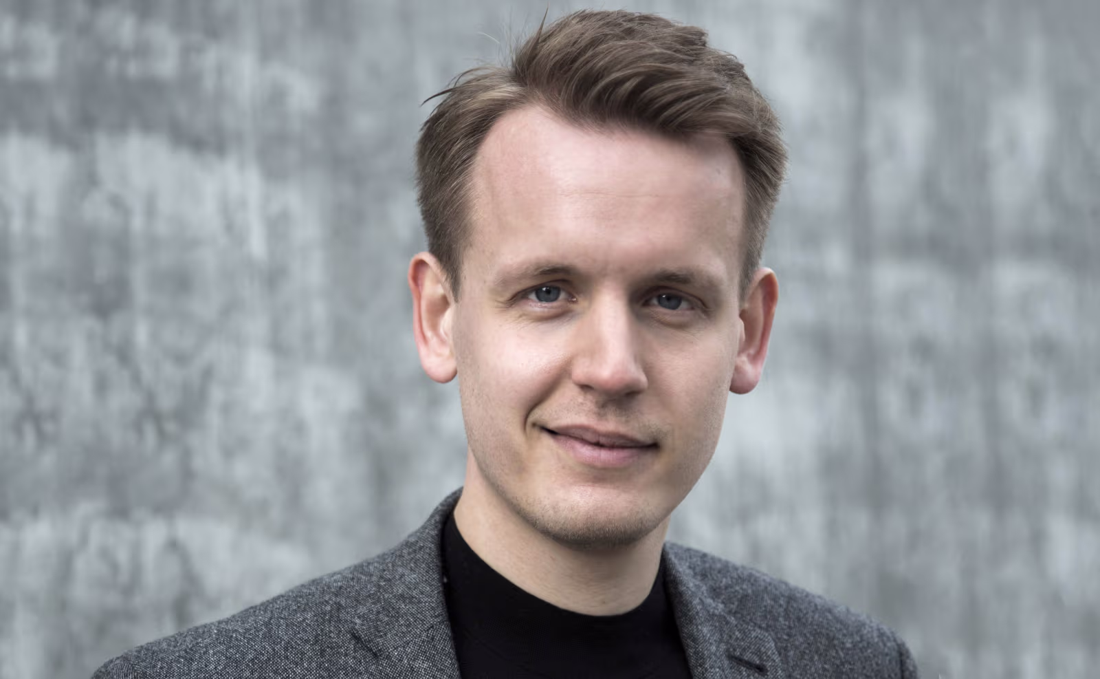 Frederik Lindhardt (f.1989) forfatter til bogen ”Lidt af far”.