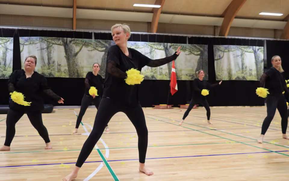 Forårsopvisning styrker integration i Outrup