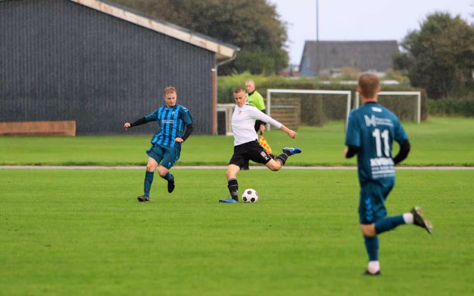 Varde IF fastholder førstepladsen