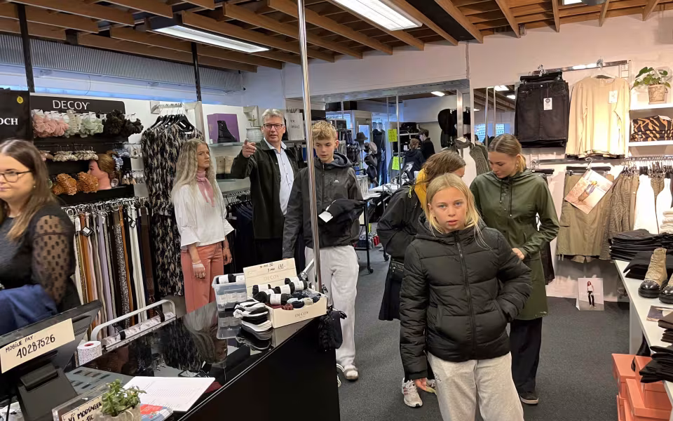 MEWL GÅR AMOK
