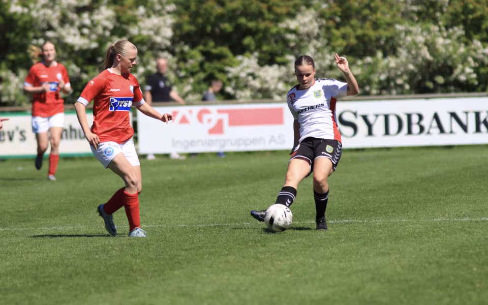 Varde U-19 piger sejrer hjemme
