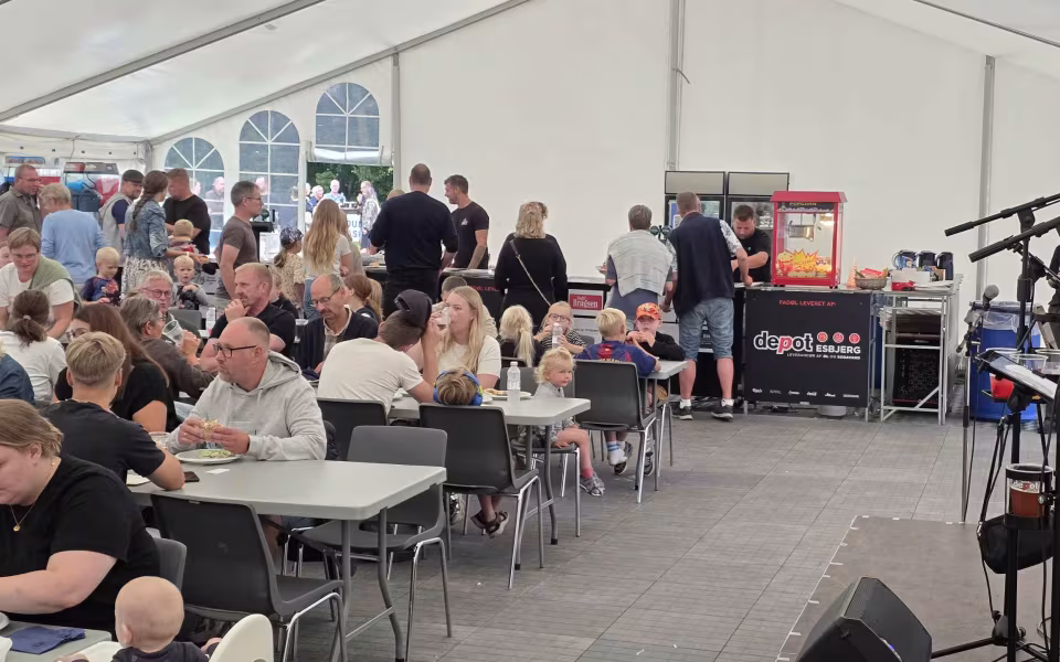Familiespisning og hyggeaften til Tistrup Sportsfest fredag aften