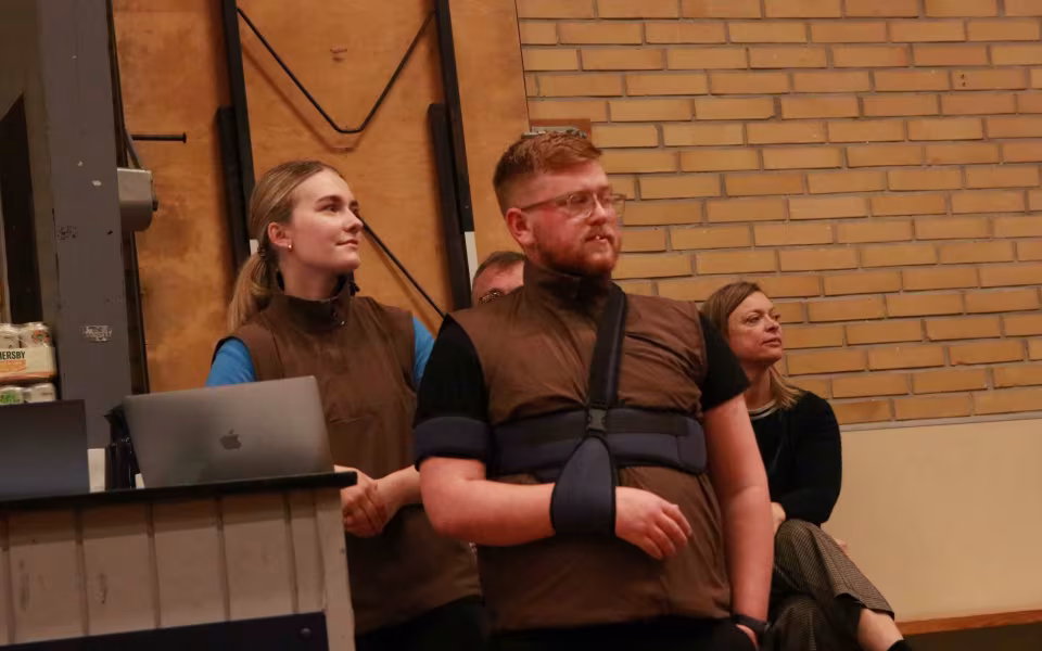 Seniorer fejrer gymnastik og fællesskab