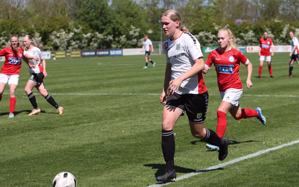 Varde U-19 piger sejrer hjemme