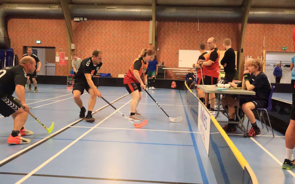 Floorball-sæson skudt i gang