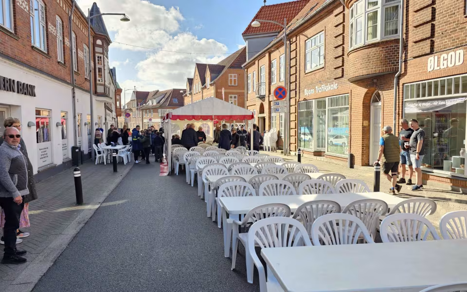 blev Ølgod midtby forvandlet til en festlig oase under arrangementet Late Night.