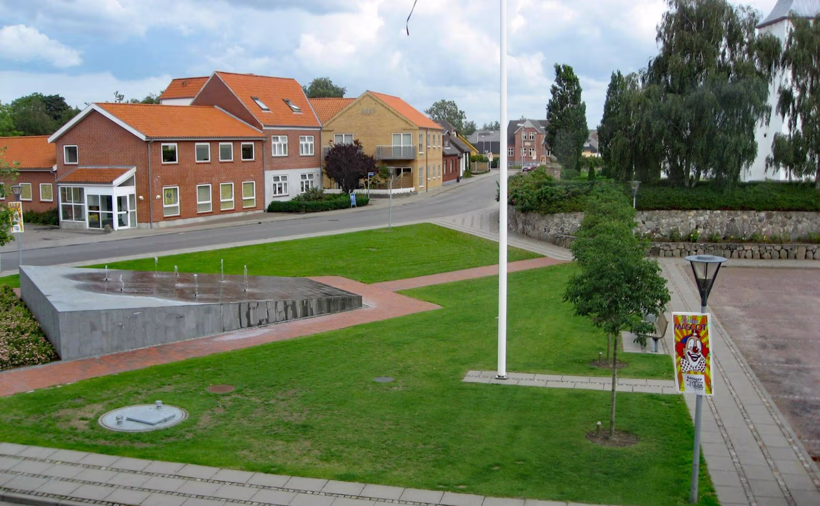 Udsigten fra lejligheden over Torvet i Ansager