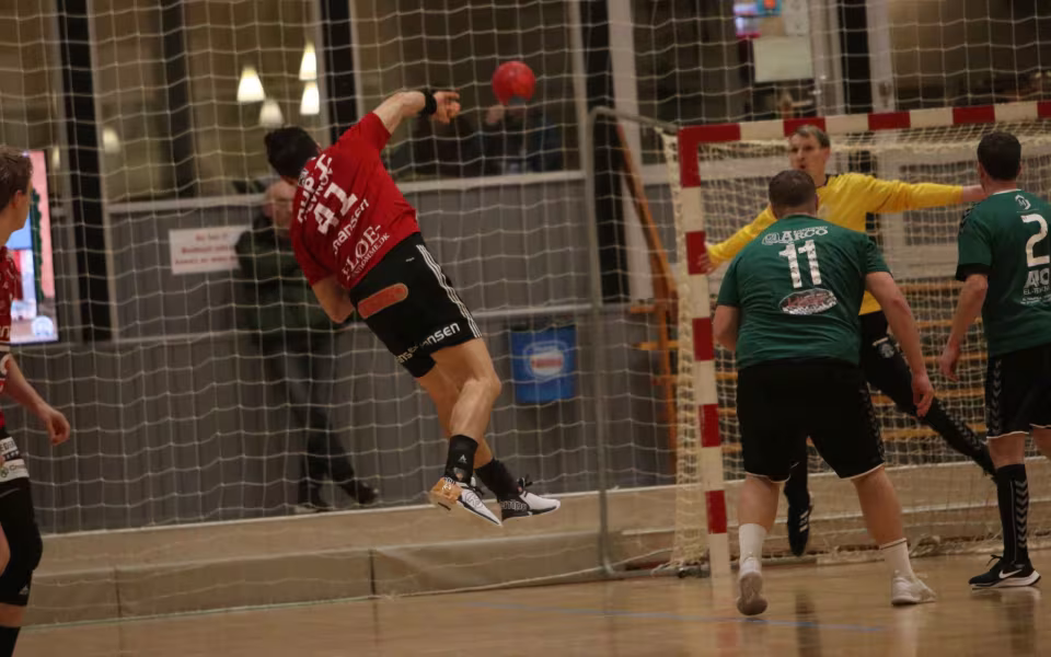 Blåbjerg HK  fejrer håndboldfest trods nederlag