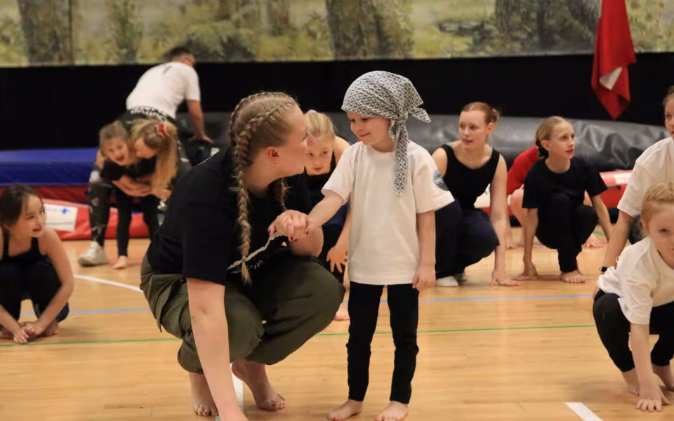 Forårsstemning i Outrup med GUB Gymnastik
