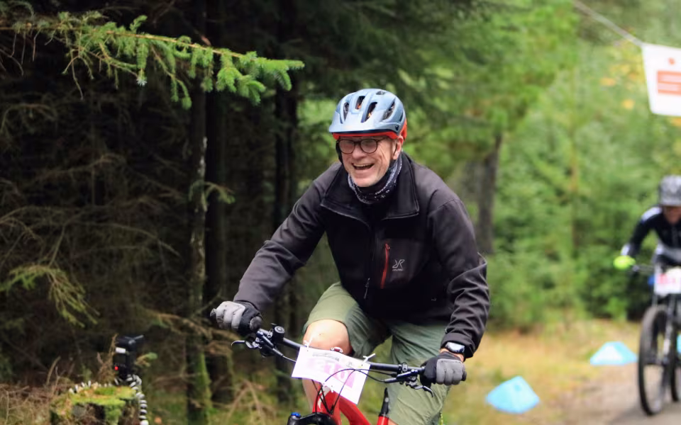 Mountainbike ryttere imponerede trods vådt vejr