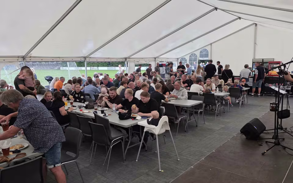 Familiespisning og hyggeaften til Tistrup Sportsfest fredag aften