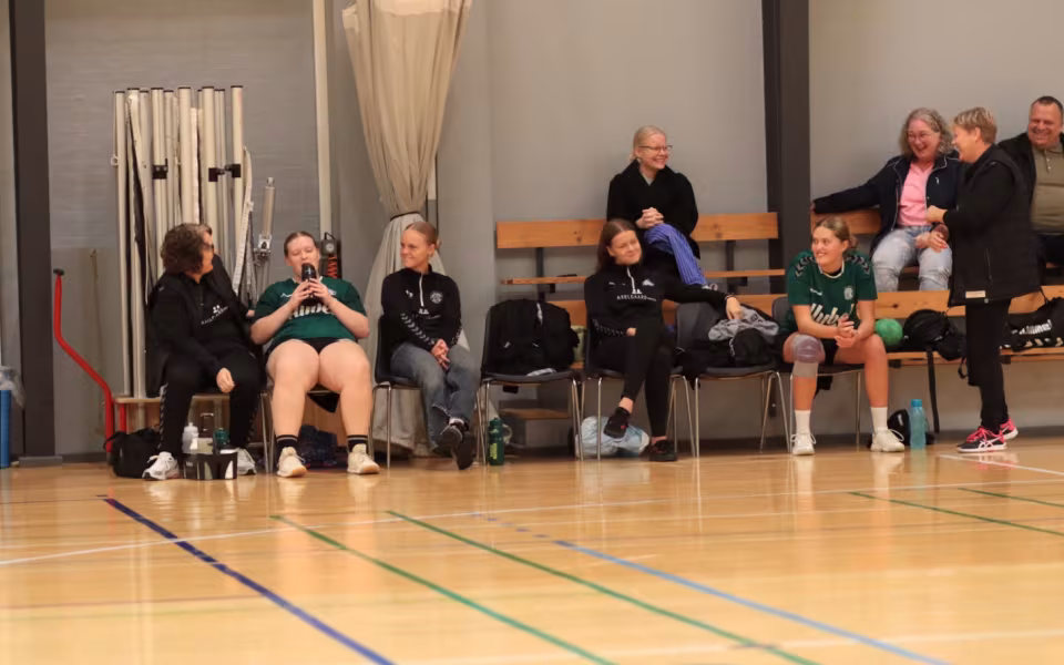 Begge Blåbjerg Hold Led Nederlag