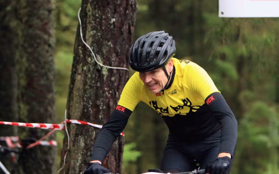 Mountainbike ryttere imponerede trods vådt vejr