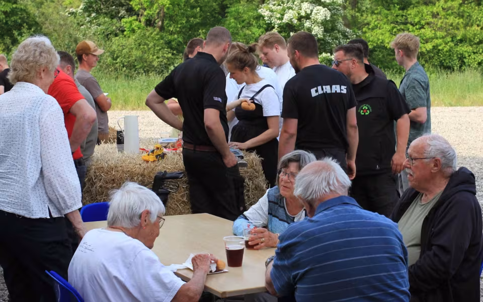 Sidste hilsen i stalden