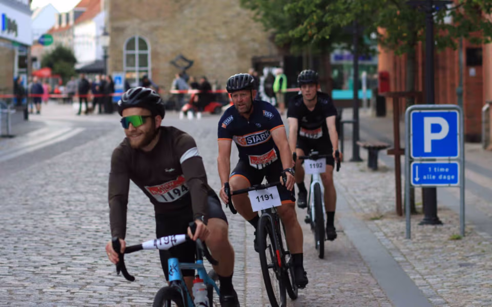 Sponsorløb skabte fest på torvet