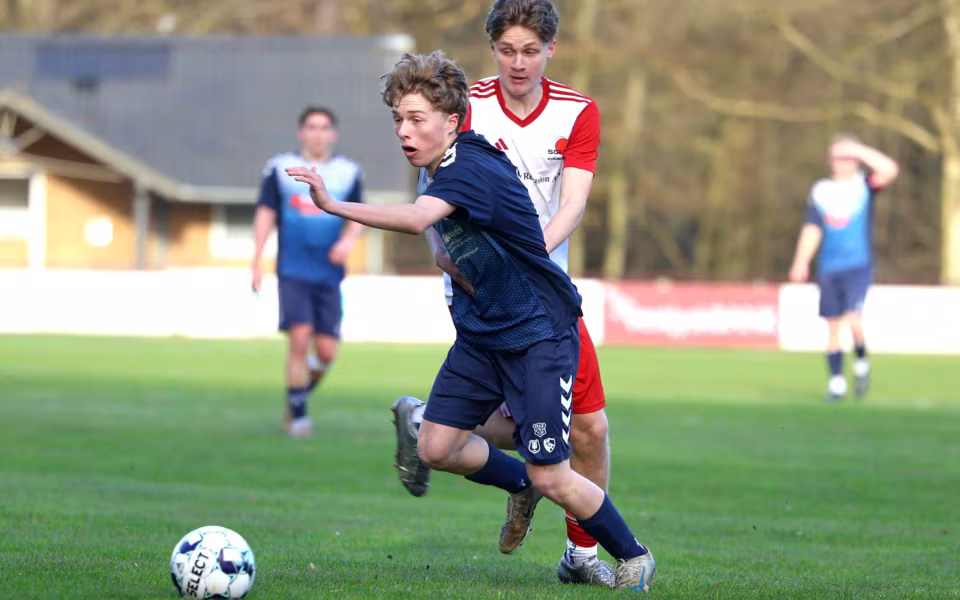 HTS U19 vinder 5-1 over SGI. Se de mange billeder.