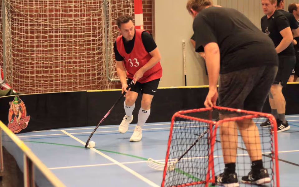 Floorball-sæson skudt i gang