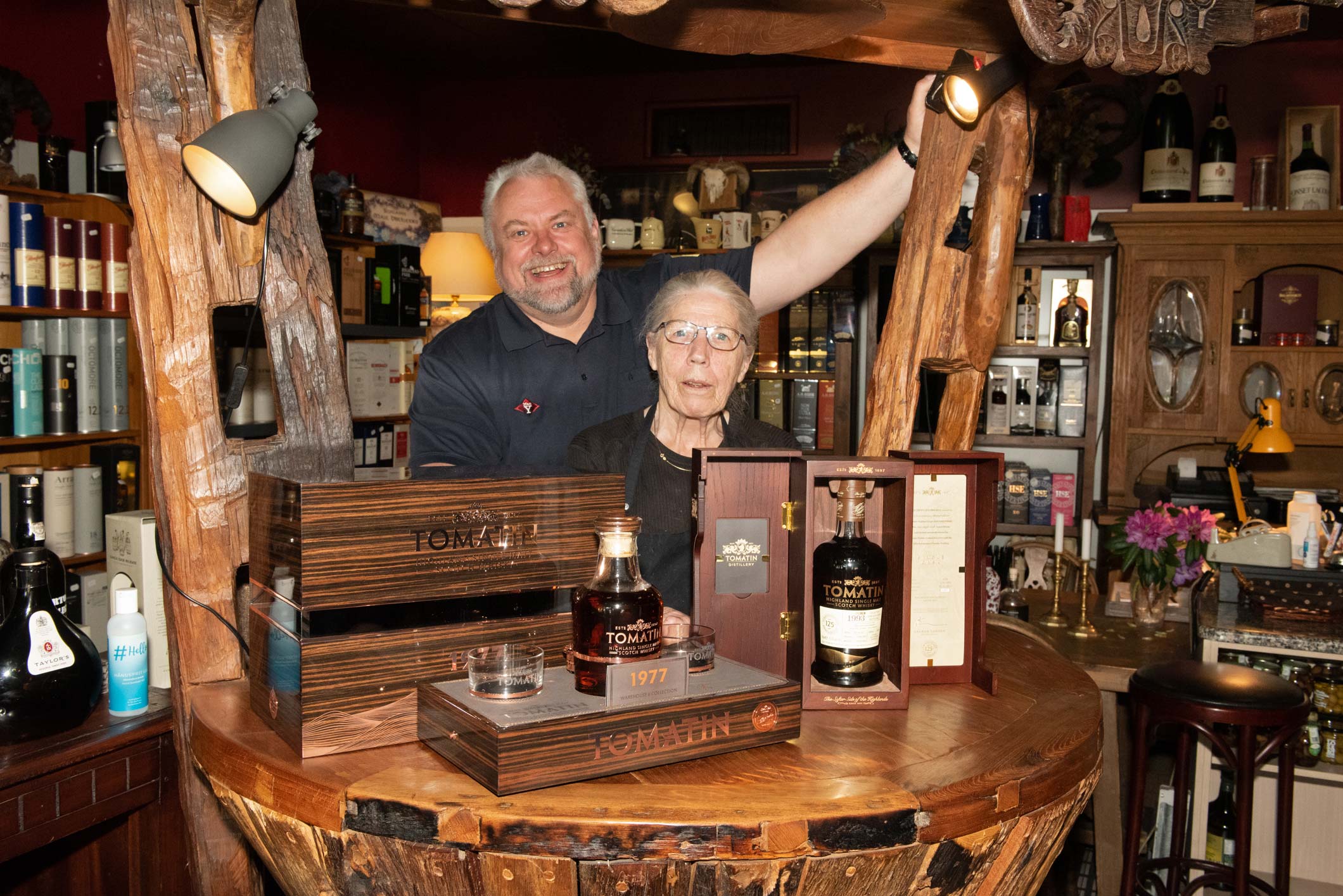 10-års whisky-jubilæum med maner