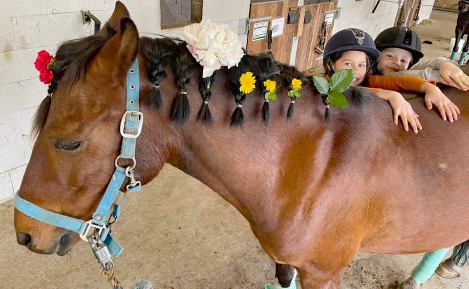 Ponyhygge i Rideklubben Ansager
