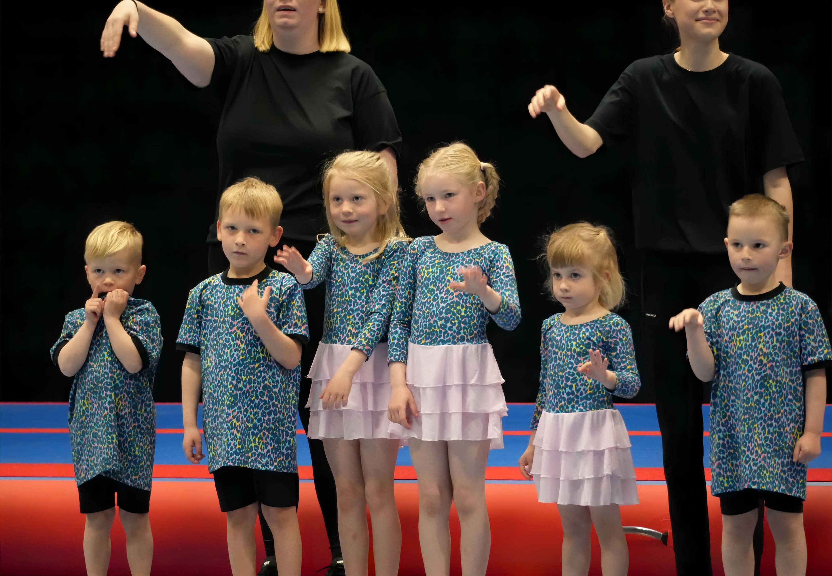 Gymnastikopvisning 2025 i Skovlund-Ansager Hallen