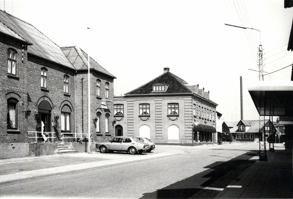 Købmandsgård, hotel og smed