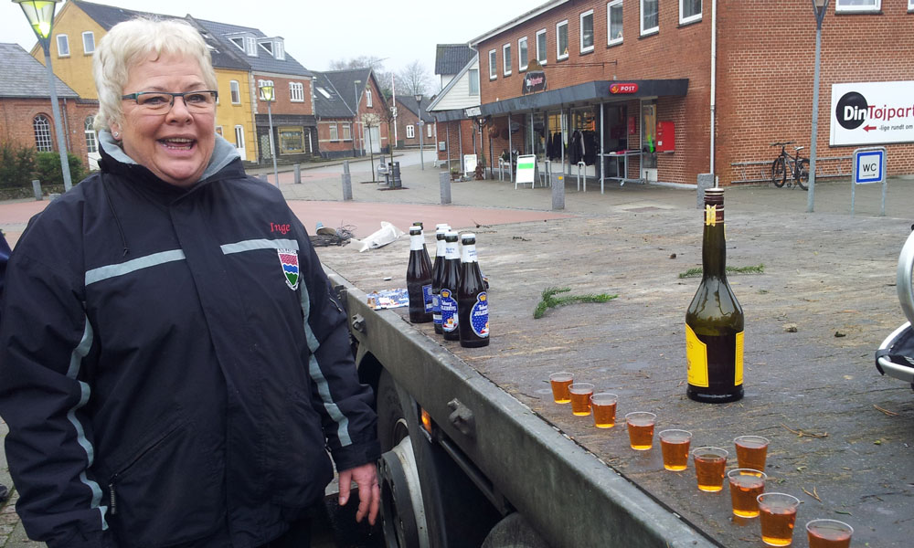 Juletræet rejses